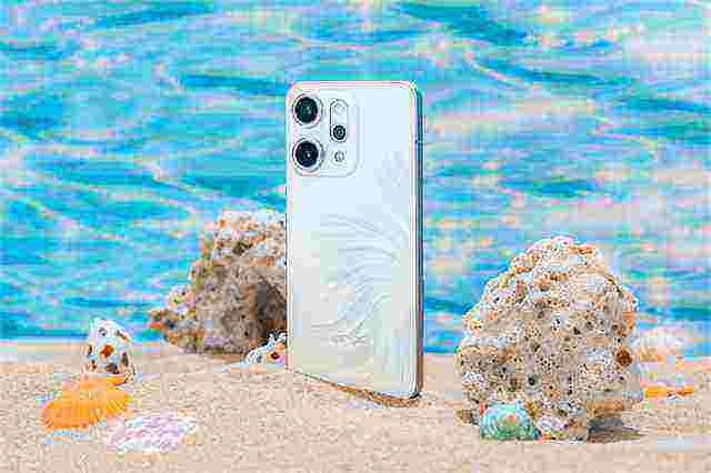OPPO Reno14 Pro的潮流美学 亮眼三配色