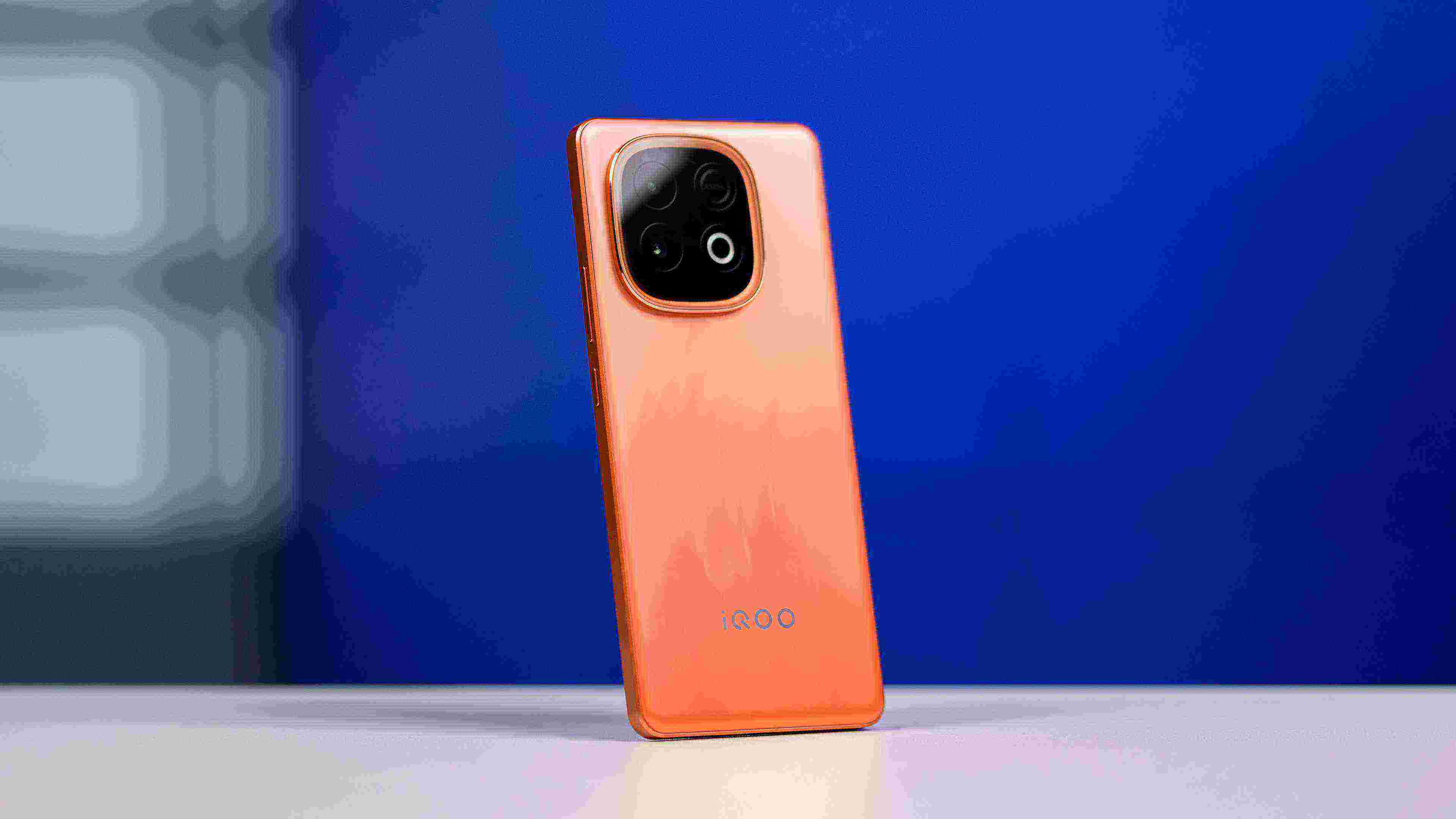 iQOO Z10 Turbo Pro 正式发售，高性价比性能旗舰登场